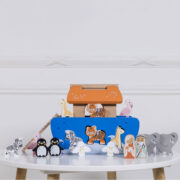 TV212-noahs-animal-ark-shape-sorter-on-table